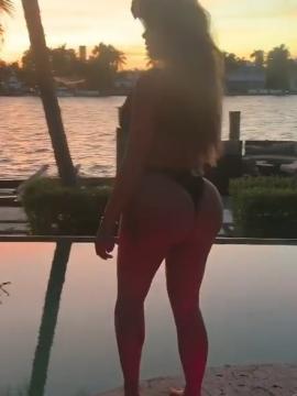 OnlyFans - BIKINI GIRLS 👧 😍 Scene 11450 — photo 3 of 20