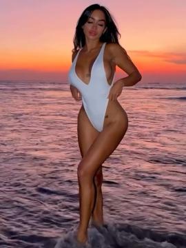 OnlyFans - BIKINI GIRLS 👧 😍 Scene 11553 — photo 16 of 20