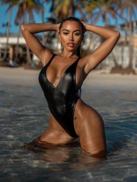 OnlyFans - BIKINI GIRLS 👧 😍 Scene 11555 — photo 6 of 20