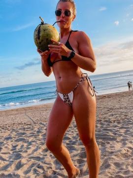 OnlyFans - BIKINI GIRLS 👧 😍 Scene 11594 — photo 18 of 20