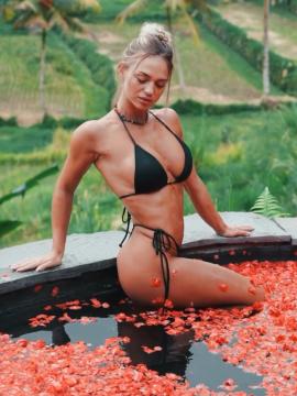 OnlyFans - BIKINI GIRLS 👧 😍 Scene 11633 — photo 7 of 20