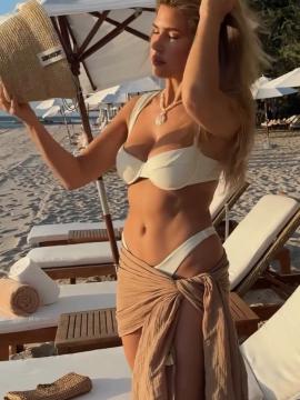 OnlyFans - BIKINI GIRLS 👧 😍 Scene 11656 — photo 16 of 20