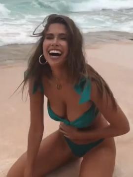 OnlyFans - BIKINI GIRLS 👧 😍 Scene 11672