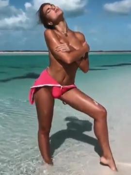 OnlyFans - BIKINI GIRLS 👧 😍 Scene 11673 — photo 4 of 20