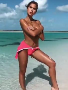 OnlyFans - BIKINI GIRLS 👧 😍 Scene 11673