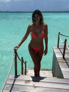OnlyFans - BIKINI GIRLS 👧 😍 Scene 11902