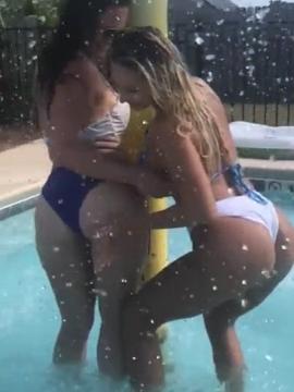 OnlyFans - BIKINI GIRLS 👧 😍 Scene 12116 — photo 2 of 20