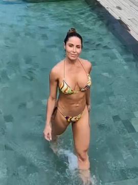 OnlyFans - BIKINI GIRLS 👧 😍 Scene 12231 — photo 11 of 20