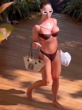OnlyFans - BIKINI GIRLS 👧 😍 Scene 12250 — photo 6 of 20