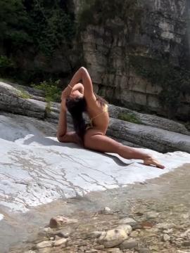 OnlyFans - BIKINI GIRLS 👧 😍 Scene 12268 — photo 6 of 20