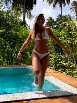 OnlyFans - BIKINI GIRLS 👧 😍 Scene 12393 — photo 10 of 20