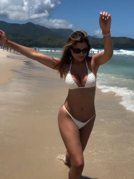 OnlyFans - BIKINI GIRLS 👧 😍 Scene 12453 — photo 13 of 20