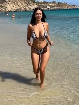 OnlyFans - BIKINI GIRLS 👧 😍 Scene 12514 — photo 8 of 20
