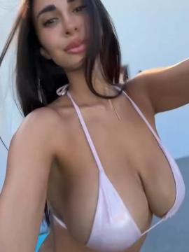 OnlyFans - BIKINI GIRLS 👧 😍 Scene 12529 — photo 1 of 20