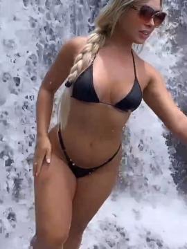 OnlyFans - BIKINI GIRLS 👧 😍 Scene 12613 — photo 17 of 20