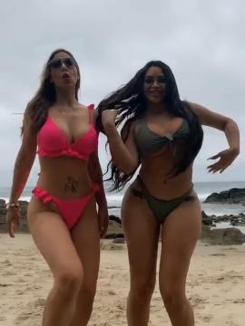 OnlyFans - BIKINI GIRLS 👧 😍 Scene 12668 — photo 18 of 20