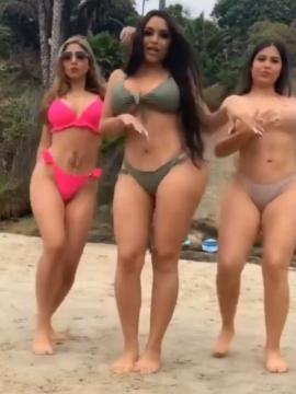 OnlyFans - BIKINI GIRLS 👧 😍 Scene 12679 — photo 10 of 20