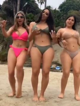 OnlyFans - BIKINI GIRLS 👧 😍 Scene 12679 — photo 14 of 20