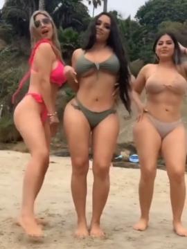 OnlyFans - BIKINI GIRLS 👧 😍 Scene 12679 — photo 16 of 20