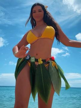 OnlyFans - BIKINI GIRLS 👧 😍 Scene 12680 — photo 9 of 20
