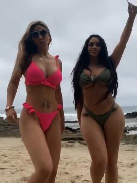 OnlyFans - BIKINI GIRLS 👧 😍 Scene 12692