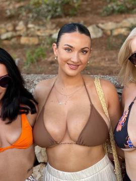 OnlyFans - BIKINI GIRLS 👧 😍 Scene 12724 — photo 16 of 20