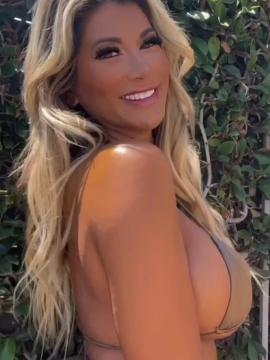 OnlyFans - BIKINI GIRLS 👧 😍 Scene 12786 — photo 16 of 20
