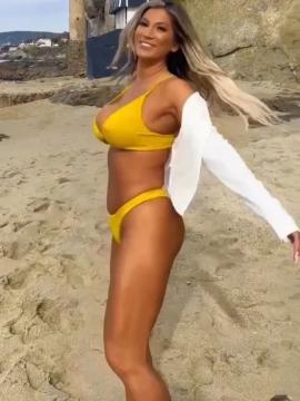 OnlyFans - BIKINI GIRLS 👧 😍 Scene 12789 — photo 4 of 20