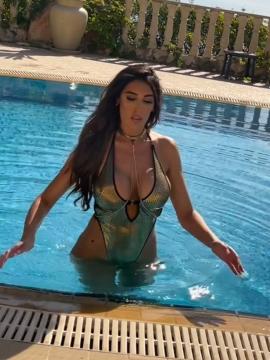 OnlyFans - BIKINI GIRLS 👧 😍 Scene 12857 — photo 13 of 20