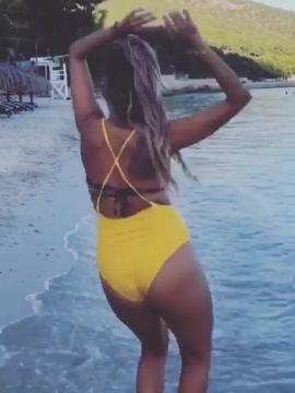 OnlyFans - BIKINI GIRLS 👧 😍 Scene 13042 — photo 1 of 20