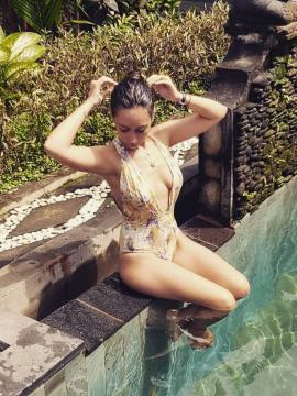 OnlyFans - BIKINI GIRLS 👧 😍 Scene 13050