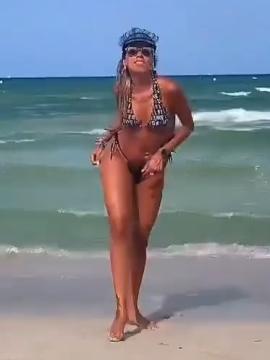 OnlyFans - BIKINI GIRLS 👧 😍 Scene 13062 — photo 2 of 20