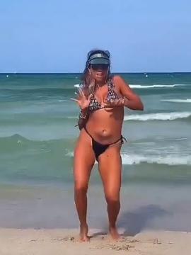 OnlyFans - BIKINI GIRLS 👧 😍 Scene 13062 — photo 6 of 20