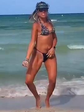 OnlyFans - BIKINI GIRLS 👧 😍 Scene 13062 — photo 8 of 20