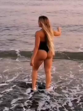 OnlyFans - BIKINI GIRLS 👧 😍 Scene 13074 — photo 7 of 20
