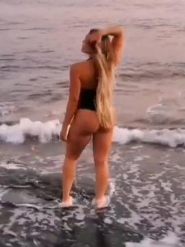 OnlyFans - BIKINI GIRLS 👧 😍 Scene 13074 — photo 8 of 20