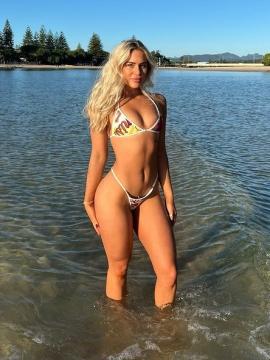 OnlyFans - BIKINI GIRLS 👧 😍 Scene 13108 — photo 17 of 20