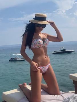 OnlyFans - BIKINI GIRLS 👧 😍 Scene 13190 — photo 2 of 20