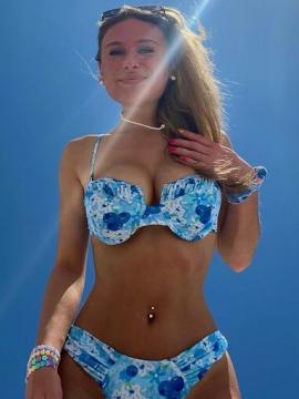 OnlyFans - BIKINI GIRLS 👧 😍 Scene 13374 — photo 18 of 20