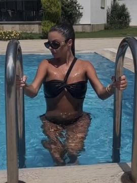 OnlyFans - BIKINI GIRLS 👧 😍 Scene 13375 — photo 13 of 20