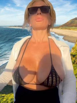 OnlyFans - BIKINI GIRLS 👧 😍 Scene 13495 — photo 17 of 20