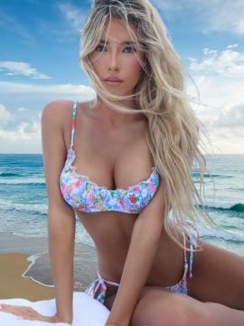 OnlyFans - BIKINI GIRLS 👧 😍 Scene 13640 — photo 1 of 20