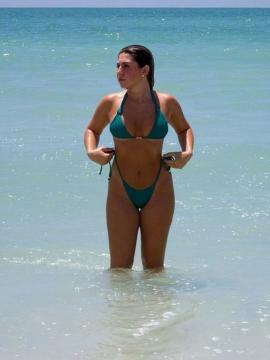 OnlyFans - BIKINI GIRLS 👧 😍 Scene 13800 — photo 6 of 20