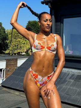 OnlyFans - BIKINI GIRLS 👧 😍 Scene 13806 — photo 4 of 20