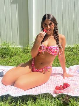 OnlyFans - BIKINI GIRLS 👧 😍 Scene 13837 — photo 1 of 20
