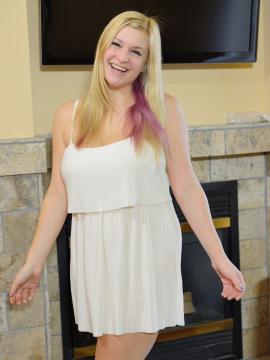 Sun Goddess Danielle — photo 2 of 15