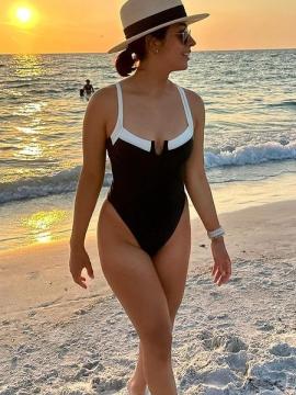 OnlyFans - BIKINI GIRLS 👧 😍 Scene 13846 — photo 17 of 20