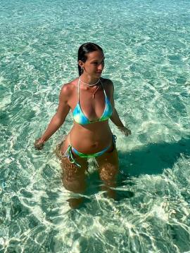 OnlyFans - BIKINI GIRLS 👧 😍 Scene 13961 — photo 19 of 20