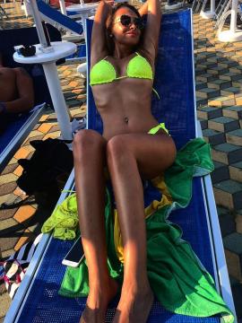 OnlyFans - BIKINI GIRLS 👧 😍 Scene 14105 — photo 8 of 20
