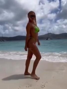 OnlyFans - BIKINI GIRLS 👧 😍 Scene 14130 — photo 19 of 20